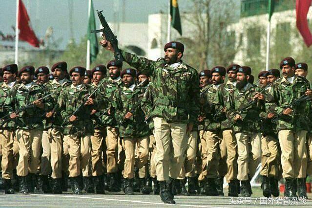 파키스탄의 군사