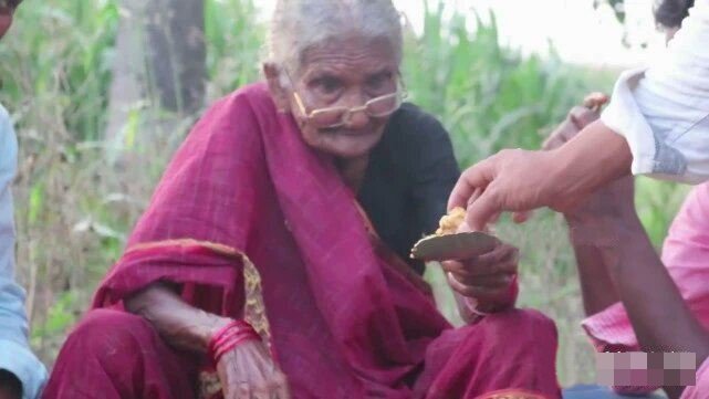 인도 106세 할머니