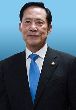 ▲ 여성 비하 발언을 했다가 논란이 일자 사과를 한 송영무 국방부 장관
