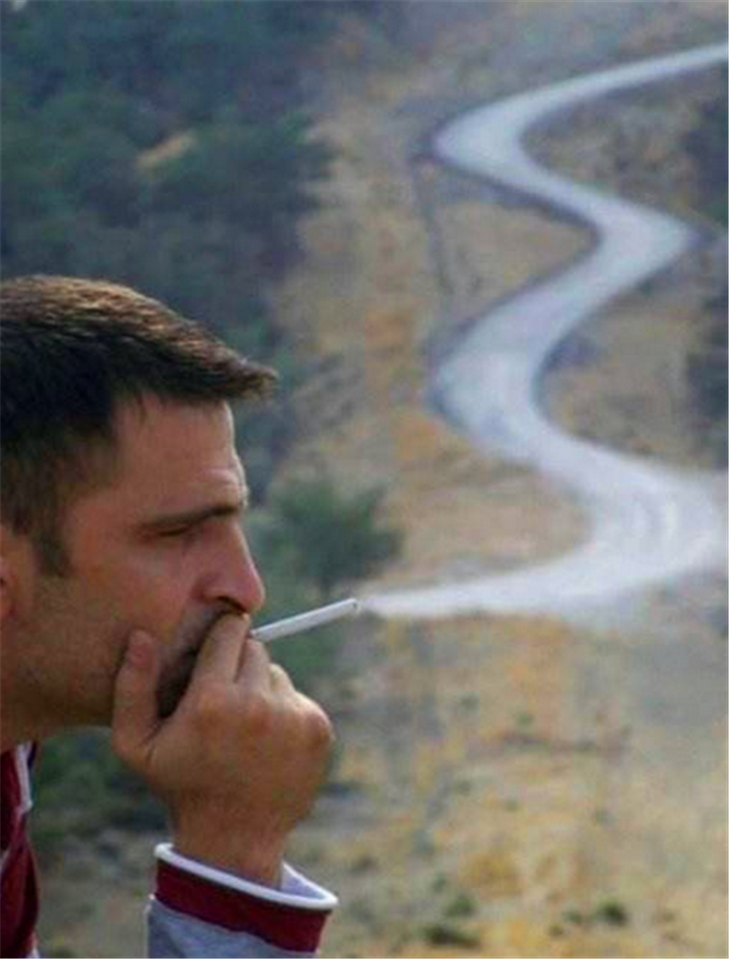 담배피는 남자